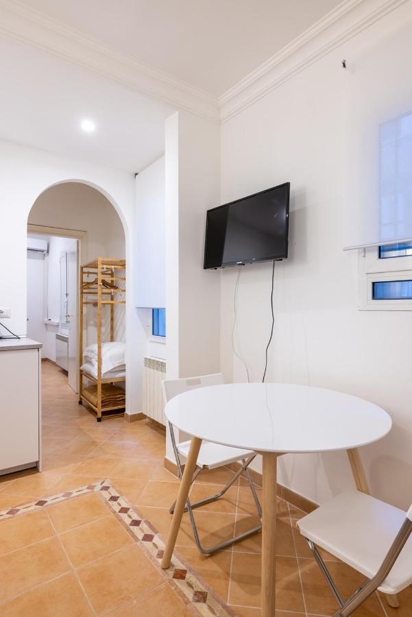 Elle Cavour Apartment โรม ภายนอก รูปภาพ